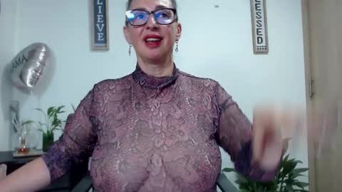 Snapshot of womanhornyx chatting on February 13, 2026, 12:06 am Womanhornyx online show from February 13, 2026, 12:06 am