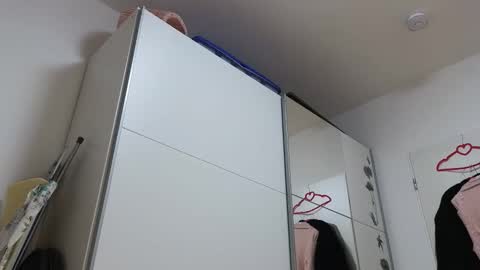 Wondergirl online show from November 1, 2025, 8:38 am