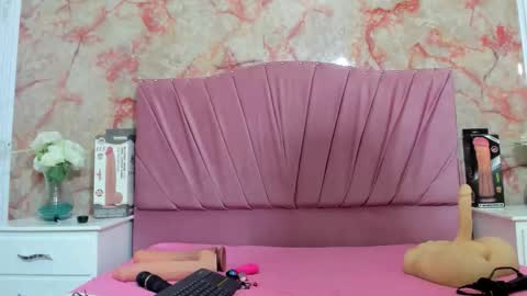 wonderkloe_ online show from January 13, 2026, 8:58 pm