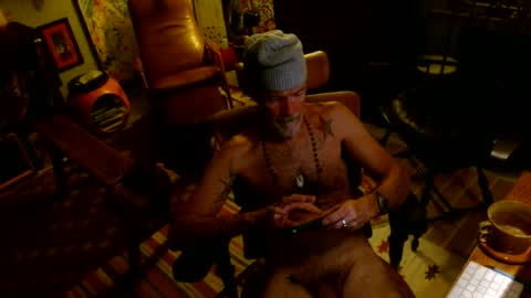 Snapshot of woodchuck185 chatting on June 24, 2026, 2:32 am Chuck online show from June 24, 2026, 2:32 am