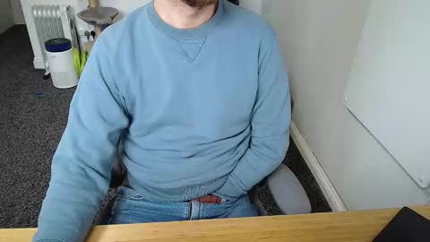 Snapshot of wooyay chatting on December 17, 2025, 11:49 am Wooyay online show from December 17, 2025, 11:49 am