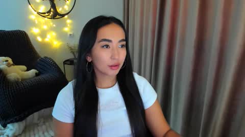 Snapshot of worldofkim chatting on January 14, 2026, 8:42 am dudetta Kim online show from January 14, 2026, 8:42 am