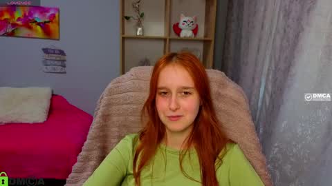 Snapshot of wow_emma_ chatting on April 18, 2026, 2:21 pm wow_emma_ online show from April 18, 2026, 2:21 pm