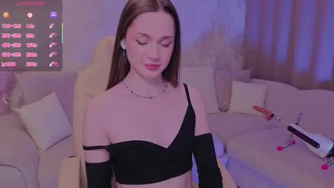 Snapshot of wow_kate chatting on October 29, 2025, 10:44 pm Kate online show from October 29, 2025, 10:44 pm