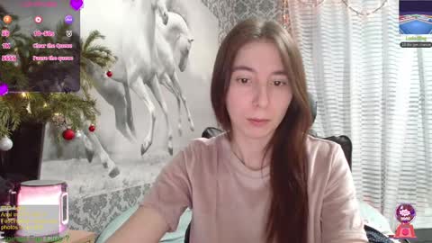 Snapshot of wow_porno_ chatting on December 7, 2024, 10:45 am Anna online show from December 7, 2024, 10:45 am