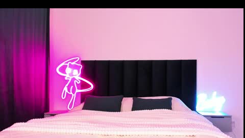 Snapshot of wowlovie666 chatting on January 29, 2025, 4:05 am Emi online show from January 29, 2025, 4:05 am