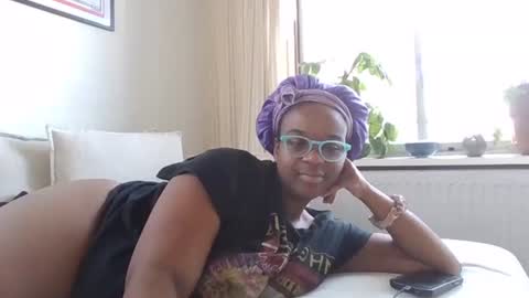 writergirl69 online show from April 12, 2026, 8:30 am