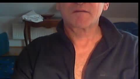Snapshot of wuki123 chatting on February 12, 2025, 2:32 pm Wuki online show from February 12, 2025, 2:32 pm