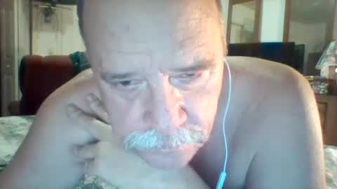 Snapshot of wvmountainlover chatting on January 18, 2025, 2:47 am wvmountainlover online show from January 18, 2025, 2:47 am