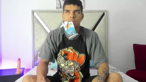 wyatt online show from November 28, 2025, 11:57 am