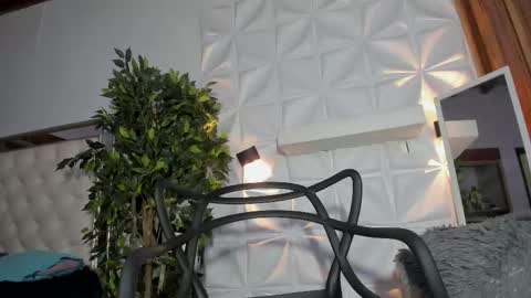 wyatt online show from October 26, 2025, 9:04 am