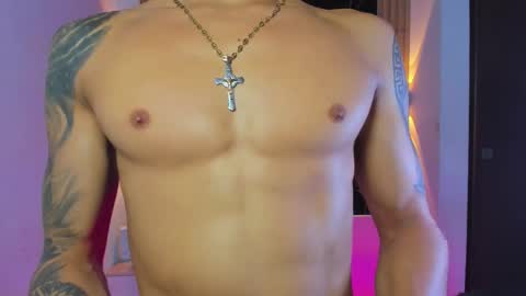 wyatt online show from November 5, 2025, 4:01 am