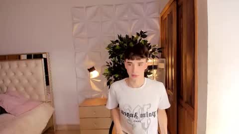 wyatt online show from November 6, 2025, 7:59 pm