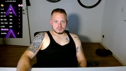 x19marco93x online show from October 10, 2025, 7:46 pm