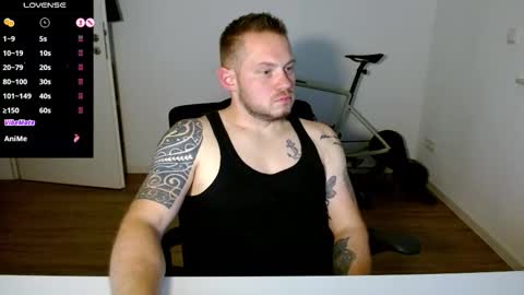 x19marco93x online show from November 12, 2025, 8:52 pm