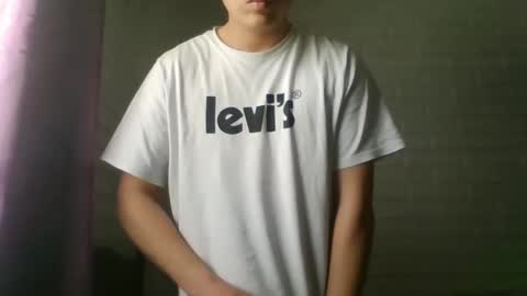 x_andrescam online show from September 20, 2025, 6:42 pm