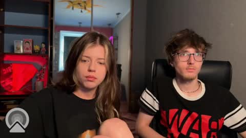 Philipp and Este online show from June 1, 2026, 5:09 am