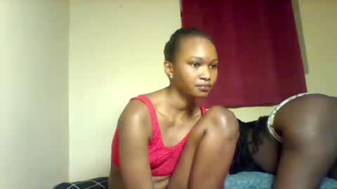 X melanine online show from September 23, 2025, 1:25 pm