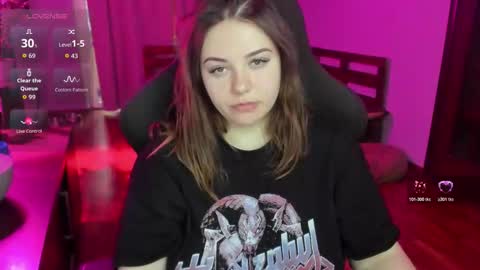 Snapshot of x_nirvana_x chatting on March 19, 2026, 5:33 am LOVE NERDS ONLY online show from March 19, 2026, 5:33 am
