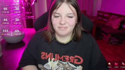 Snapshot of x_nirvana_x chatting on May 27, 2026, 5:04 am LOVE NERDS ONLY online show from May 27, 2026, 5:04 am