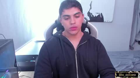 Snapshot of x_odixeo chatting on January 14, 2026, 4:12 pm Odixeo online show from January 14, 2026, 4:12 pm