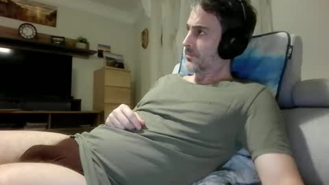 Snapshot of xalegarmax chatting on February 1, 2026, 9:35 pm xalegarmax online show from February 1, 2026, 9:35 pm