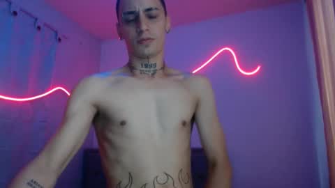 xalejo_max online show from September 23, 2025, 6:44 pm