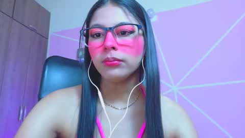 XALLYSONX online show from April 22, 2026, 11:45 am