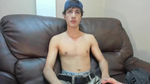 Snapshot of xam_collen chatting on September 19, 2025, 3:02 pm xam_collen online show from September 19, 2025, 3:02 pm