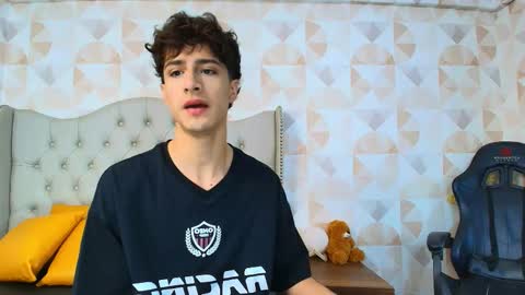 Snapshot of xam_collen chatting on October 14, 2025, 2:18 pm xam_collen online show from October 14, 2025, 2:18 pm