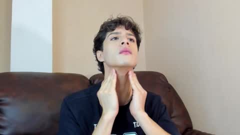 xam_collen online show from November 19, 2025, 3:23 pm