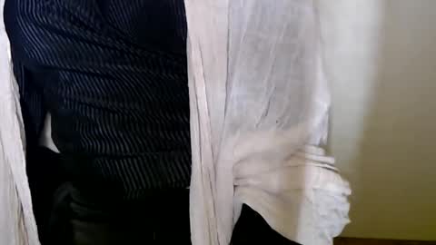 Snapshot of xan_ex chatting on March 16, 2026, 5:44 am xan_ex online show from March 16, 2026, 5:44 am