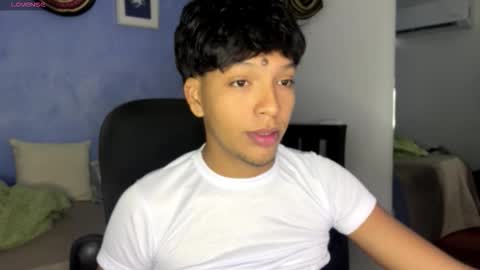 Snapshot of xander_bonnet1 chatting on September 16, 2025, 12:17 pm Xander bonnet online show from September 16, 2025, 12:17 pm