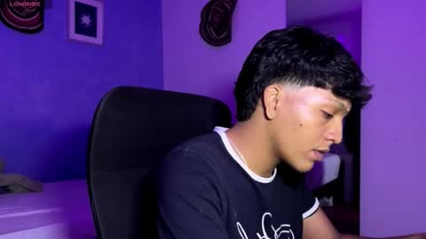 Snapshot of xander_bonnet1 chatting on December 3, 2025, 12:07 am Xander bonnet online show from December 3, 2025, 12:07 am