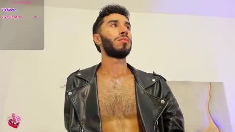 Snapshot of xander_tay chatting on December 27, 2024, 10:59 pm ISSANDER online show from December 27, 2024, 10:59 pm