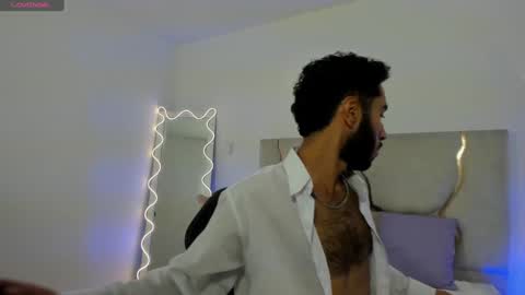 Snapshot of xander_tay chatting on January 3, 2025, 7:29 pm ISSANDER online show from January 3, 2025, 7:29 pm