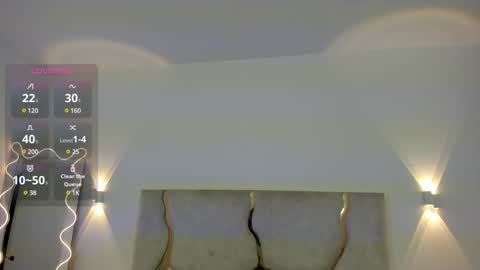 Snapshot of xander_tay chatting on January 13, 2025, 11:06 pm ISSANDER online show from January 13, 2025, 11:06 pm