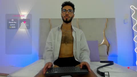 Snapshot of xander_tay chatting on January 21, 2025, 7:17 pm ISSANDER online show from January 21, 2025, 7:17 pm