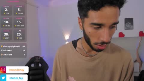 Snapshot of xander_tay chatting on February 21, 2025, 2:06 am ISSANDER online show from February 21, 2025, 2:06 am