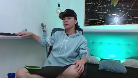 Snapshot of xandergrey8 chatting on February 3, 2026, 7:08 pm xandergrey8 online show from February 3, 2026, 7:08 pm