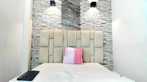 XAVI online show from December 15, 2025, 8:13 pm