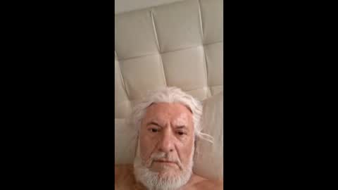 Snapshot of xavireig chatting on March 4, 2026, 9:15 am xavireig online show from March 4, 2026, 9:15 am