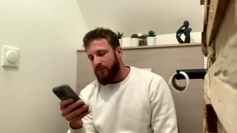 Snapshot of xavou779 chatting on November 9, 2025, 10:52 pm xavou779 online show from November 9, 2025, 10:52 pm