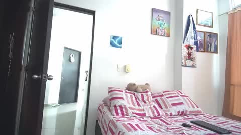 xayah_y_rakan online show from January 6, 2025, 3:40 pm