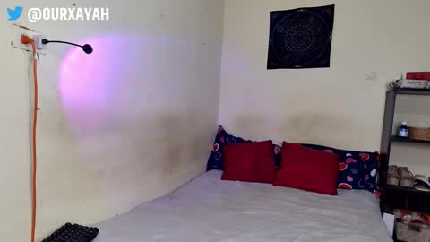 Snapshot of xayahnds chatting on January 17, 2026, 11:08 pm XAYAH online show from January 17, 2026, 11:08 pm