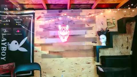 Snapshot of xcaitieragex chatting on October 28, 2025, 12:25 am Caitie Rage online show from October 28, 2025, 12:25 am