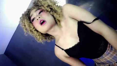 Snapshot of xchinita_kyanggx chatting on December 22, 2024, 3:44 pm kianna online show from December 22, 2024, 3:44 pm