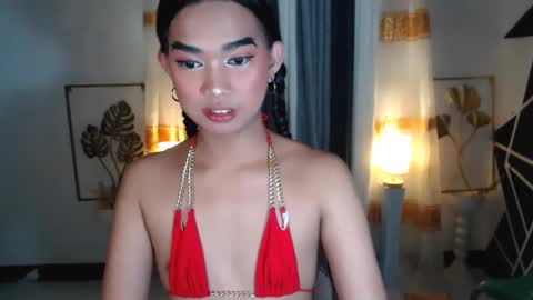 Candy Lily online show from December 10, 2024, 8:05 pm