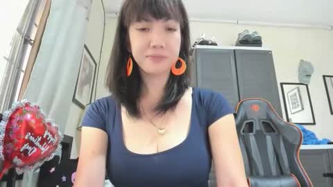 xdreamangel online show from February 14, 2025, 4:58 am