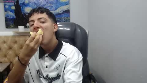 Snapshot of xebastwink chatting on February 7, 2026, 12:53 pm xebastwink online show from February 7, 2026, 12:53 pm